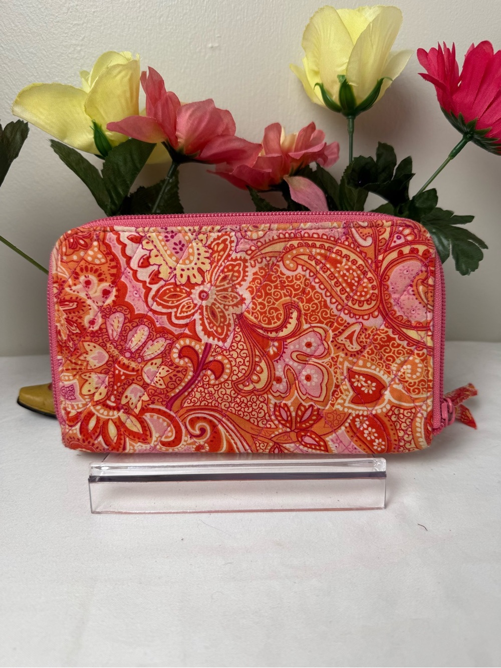 EUC Vera Bradley Sherbert Zip Around Wallet Retired 7.5” X 4.75” LAST ONE! - Picture 2 of 6